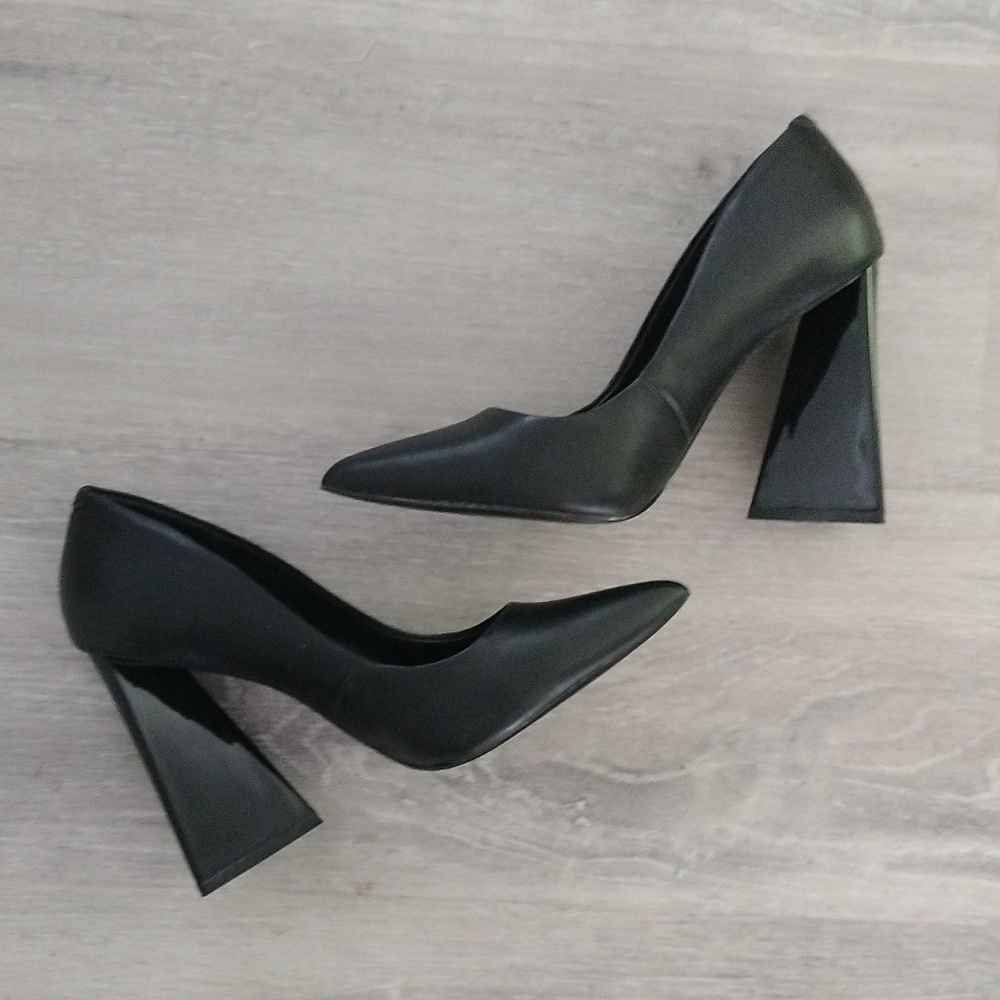 ❤️Steve Madden - Picture 2 of 7